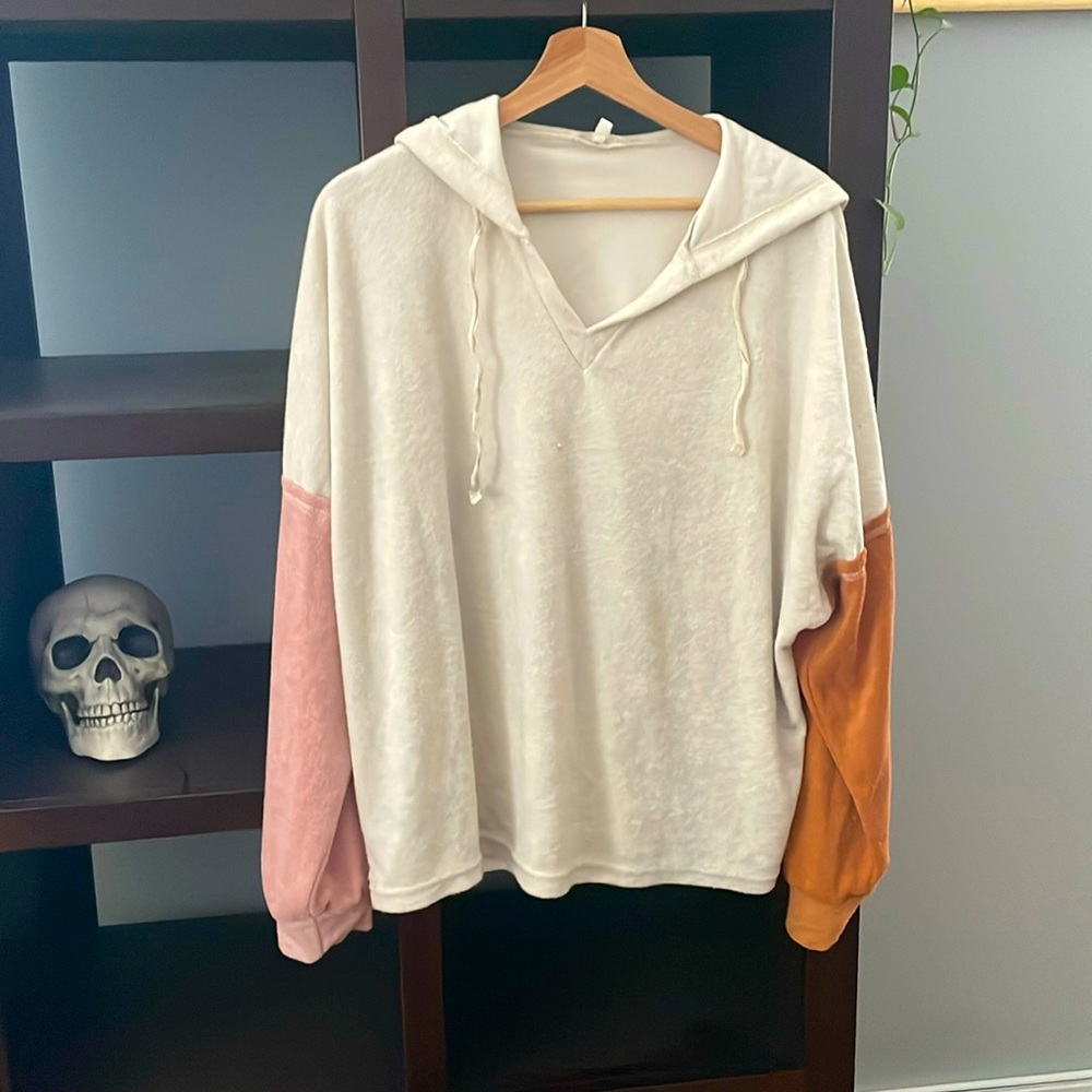 BaeVely Soft Color Block Hoodie